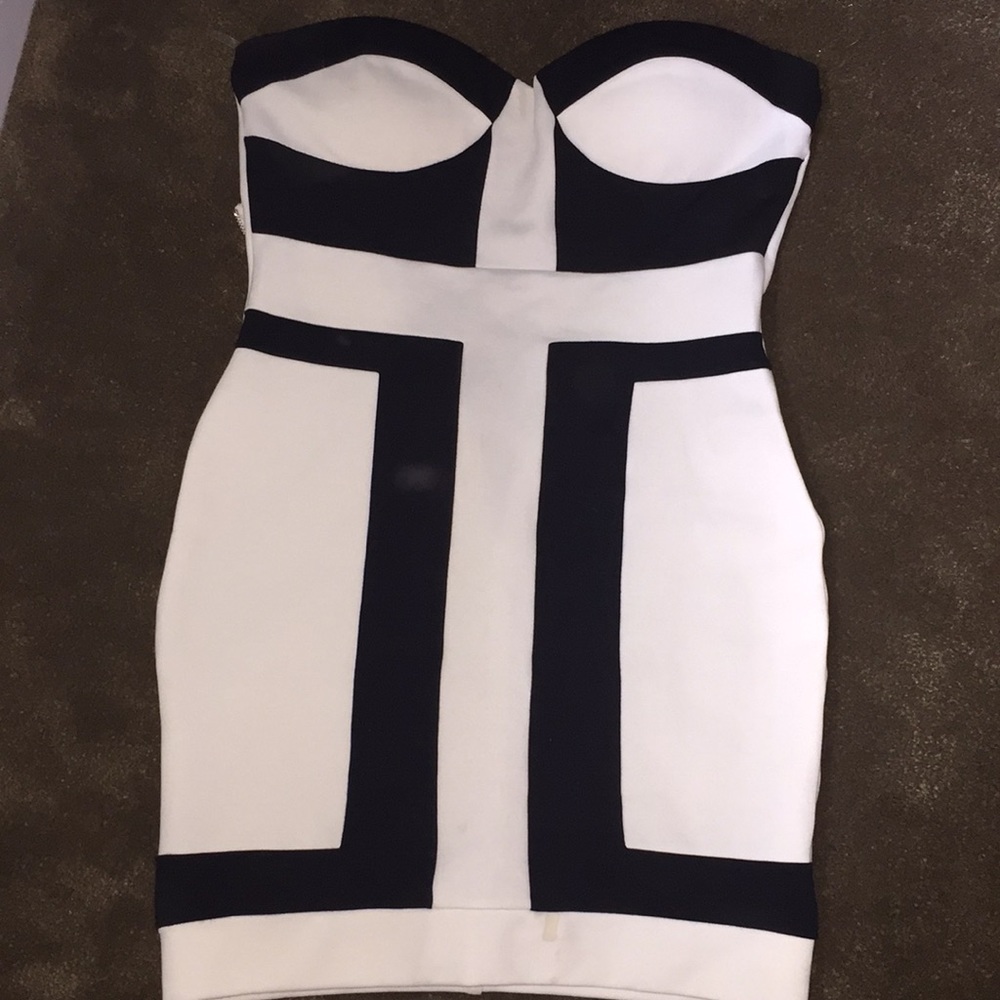 Sexy white mini dress!